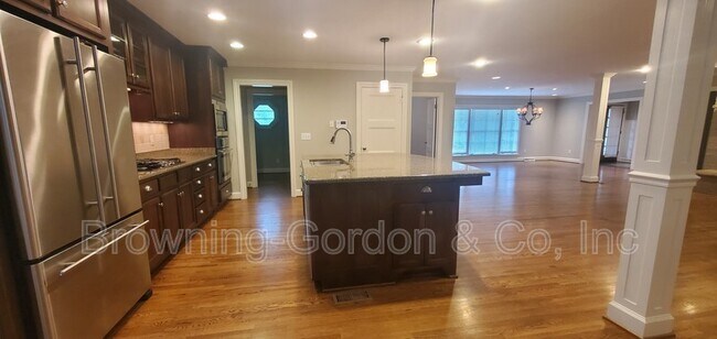 Foto del edificio - 1515 Harding Pl