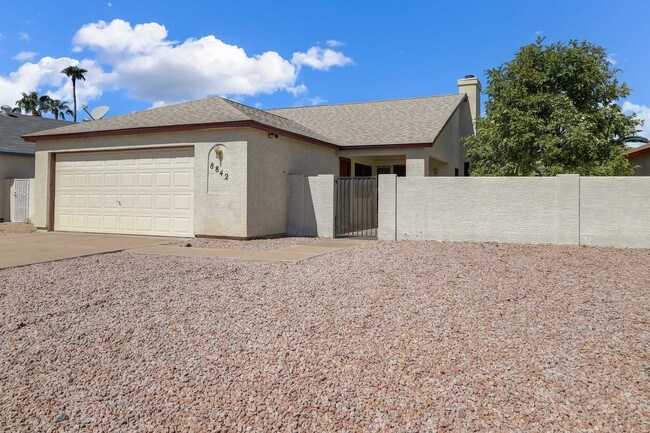 Foto del edificio - 8842 W Greenbrian Dr