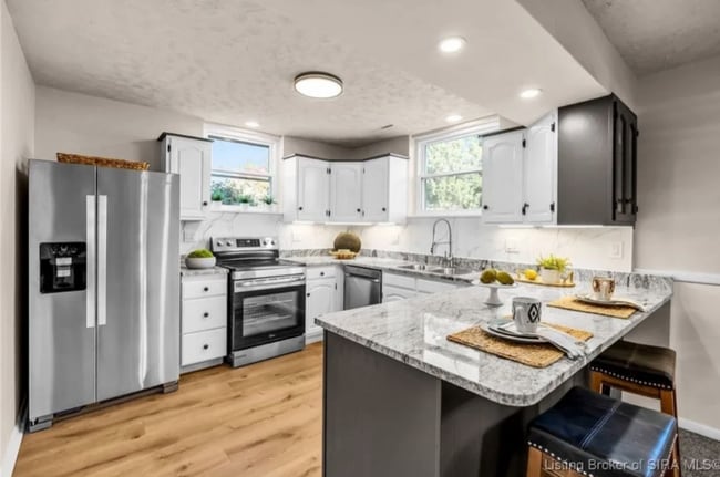 Photo - 613 Cherokee Dr House