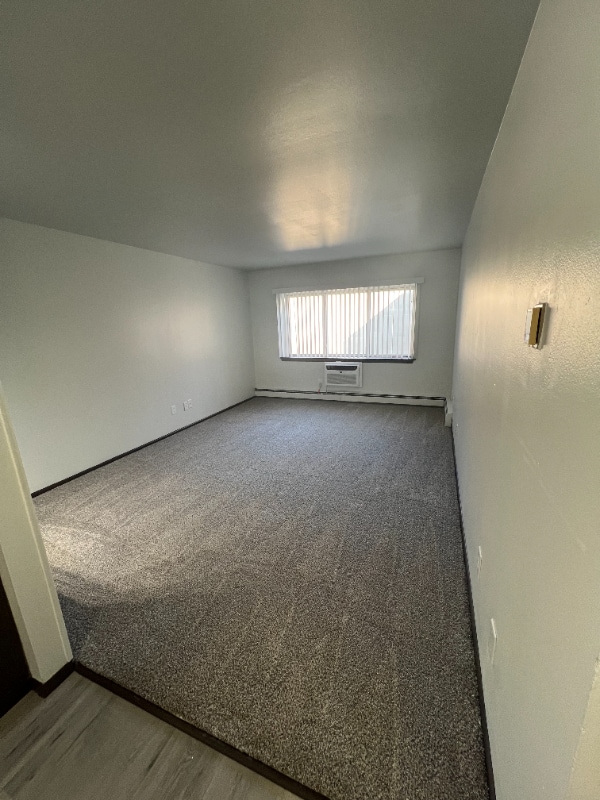 Building Photo - 2605 N Frederick Ave