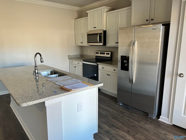 Foto del edificio - 22091 Chancery Ln