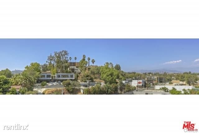 Primary Photo - 2 br, 3 bath House - 2508 Hyperion Ave # 103