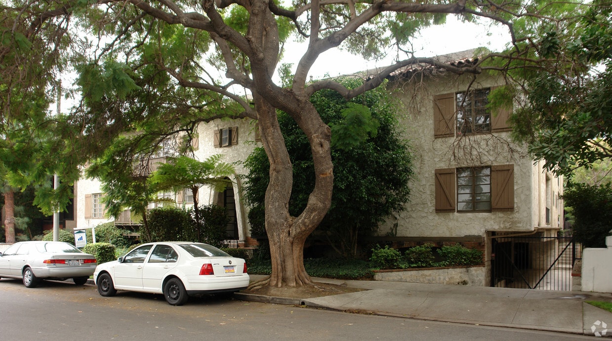 Building Photo - 1419 Bentley Ave
