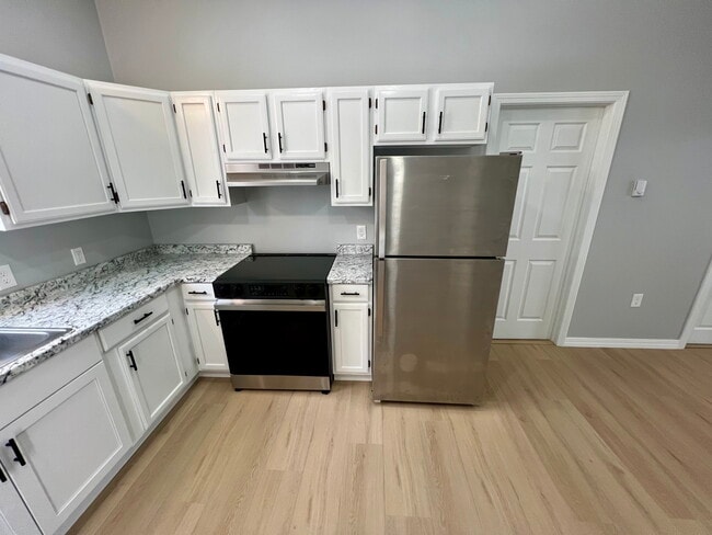 Kitchen - 40 Watch St