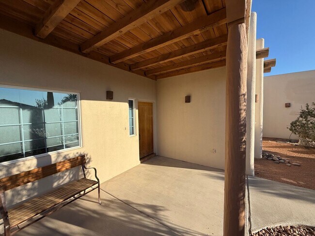 Foto del edificio - 3878 Stoneybrook Cir