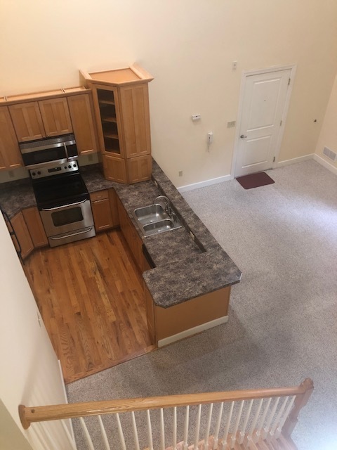 Kitchen/Living Room - 50 W High St