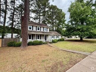 Building Photo - 1603 Woodland Dr