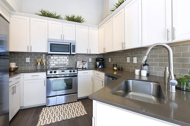 Foto del edificio - 11915 Stonehollow Dr