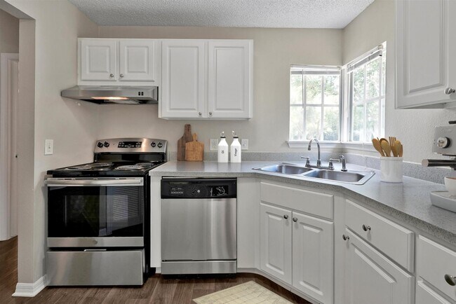 Photo - ARIUM Mission Bay Apartments