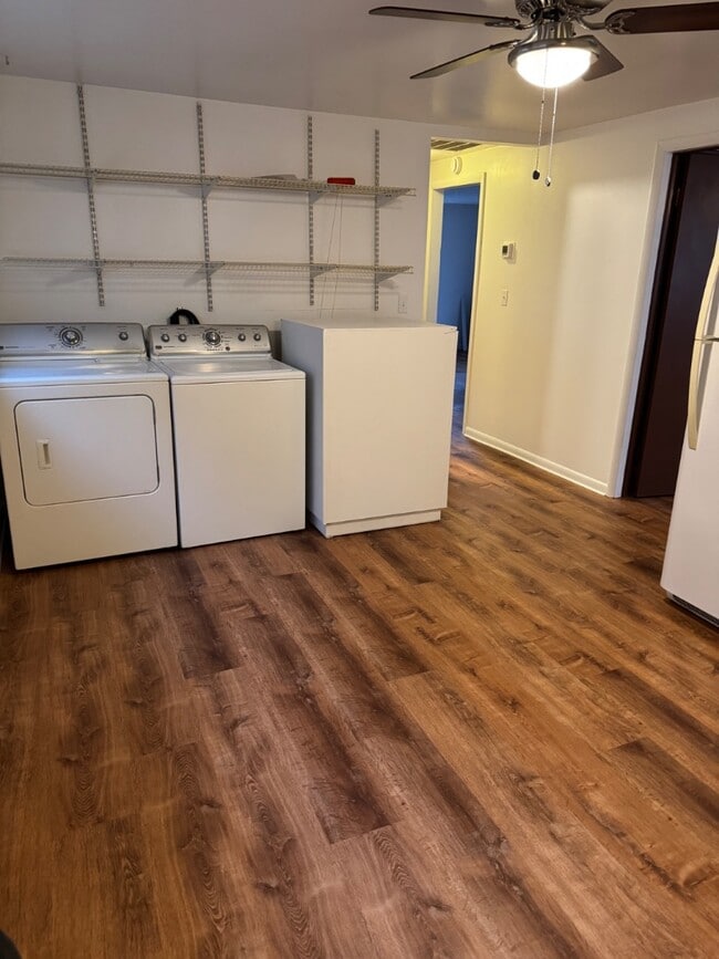 Photo - 3220 Roanoke St Apartment