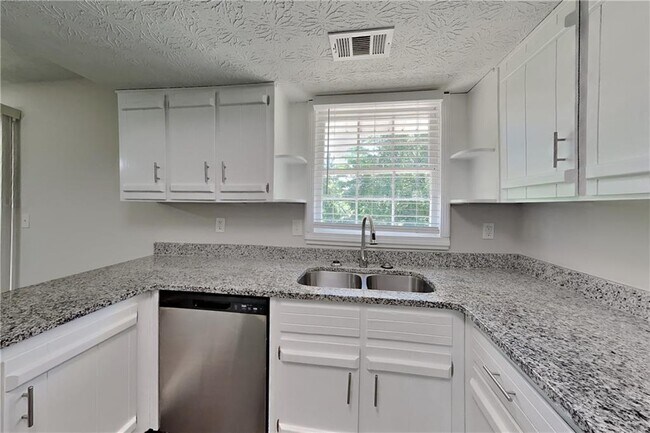 Foto del edificio - 1672 Johnston Trail NW