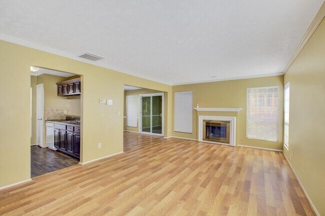 Building Photo - 790 Hampton Hill Ct
