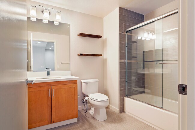 Guest Bathroom - 335 Berry St