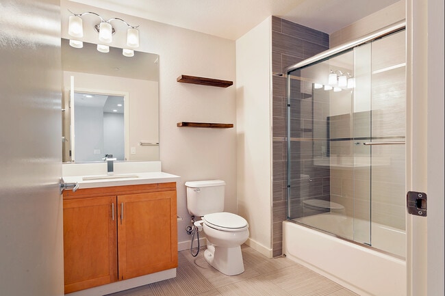 Guest Bathroom - 335 Berry St