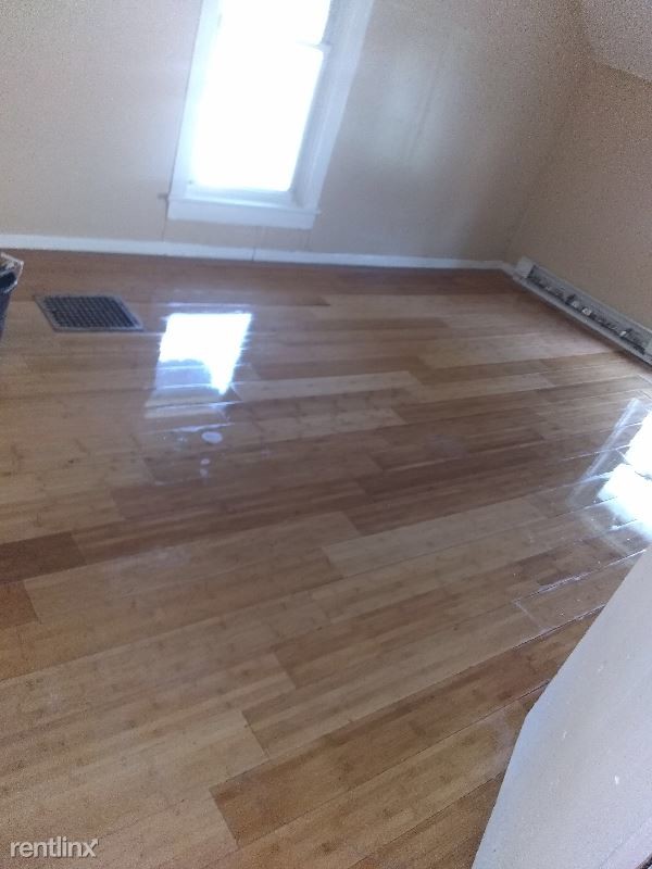 Foto del edificio - 4 br, 1 bath House - 105 commonwealth