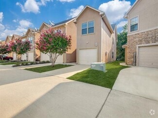 Building Photo - 1547 Cozy Dr