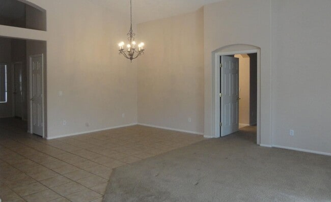 Building Photo - Goodyear single story 4 bedroom!