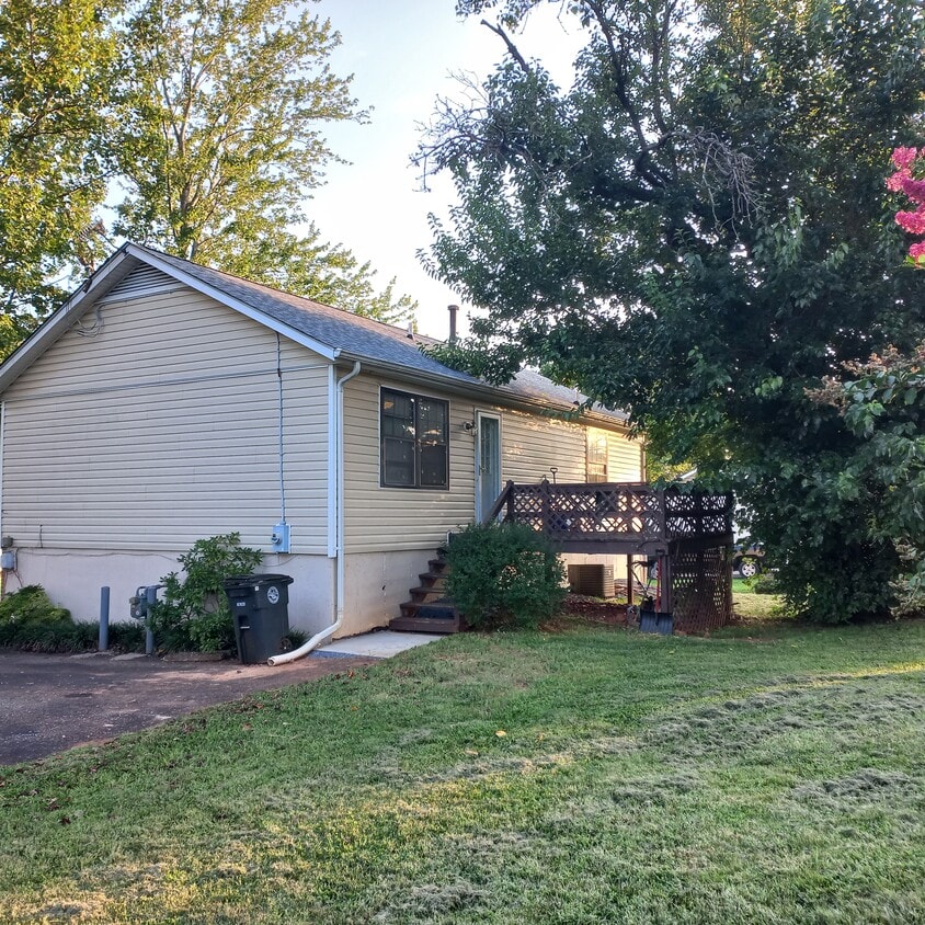 Photo - 1028 Long Meadows Dr (Lynchburg, VA)