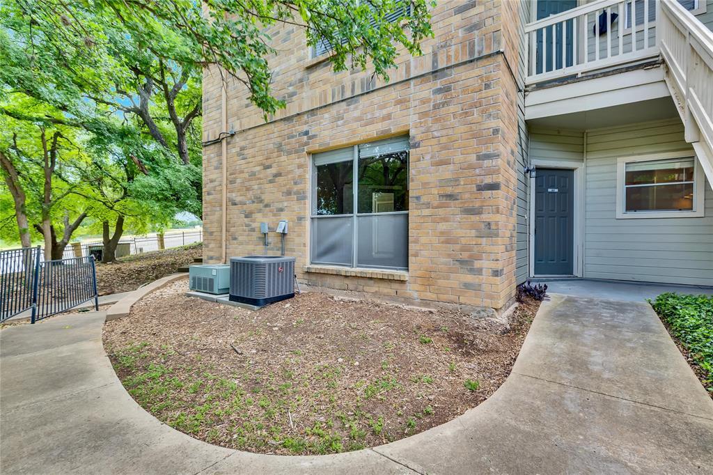 Primary Photo - 2450 Wickersham Ln