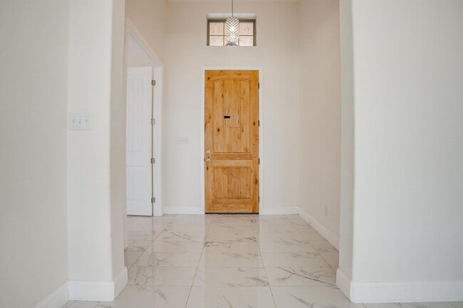 Building Photo - Amazing 5 Bed, 3 Bath New Build- Beautiful Views- Peaceful Country Living- Millsap- 76066