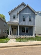 Building Photo - 718 Perkins Ave