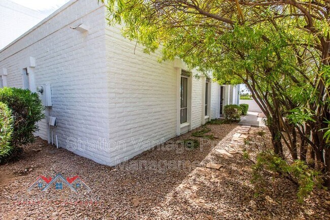 Foto del edificio - 13247 N 3rd Pl