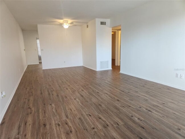 Building Photo - 2464 Australia Way E