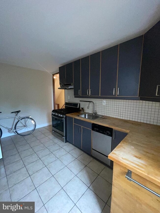 Foto del edificio - 3467 Bowman St