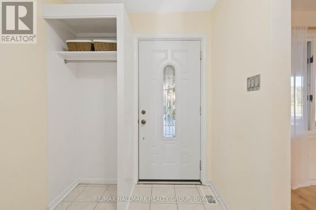 Building Photo - 3 Ashbury Pl