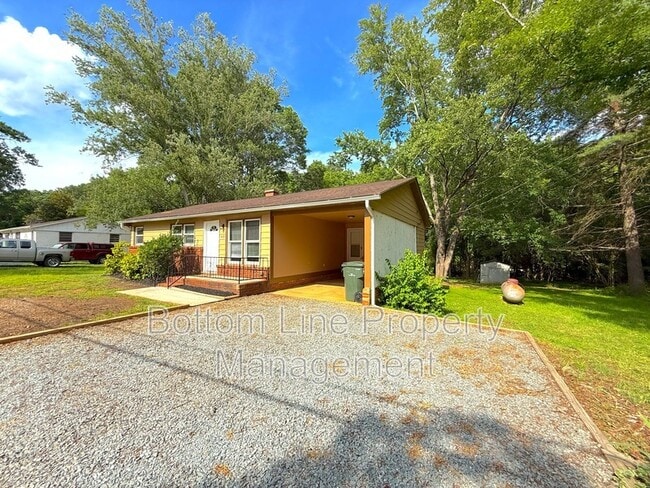 Building Photo - 409 Olin Dr