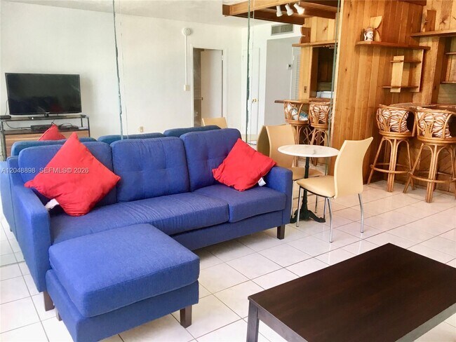 Foto del edificio - 2899 Collins Ave