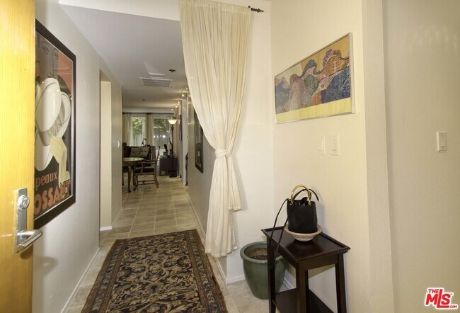 Foto del edificio - 2960 Neilson Way
