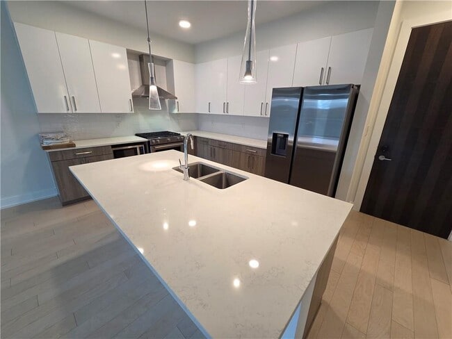 Foto del edificio - 775 Juniper St NE