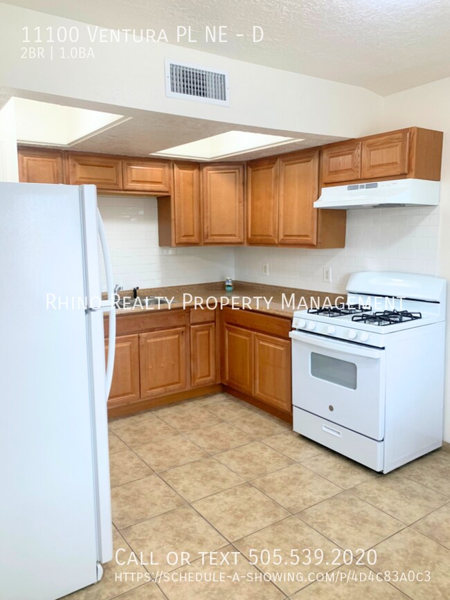 Building Photo - 11100 Ventura Pl NE