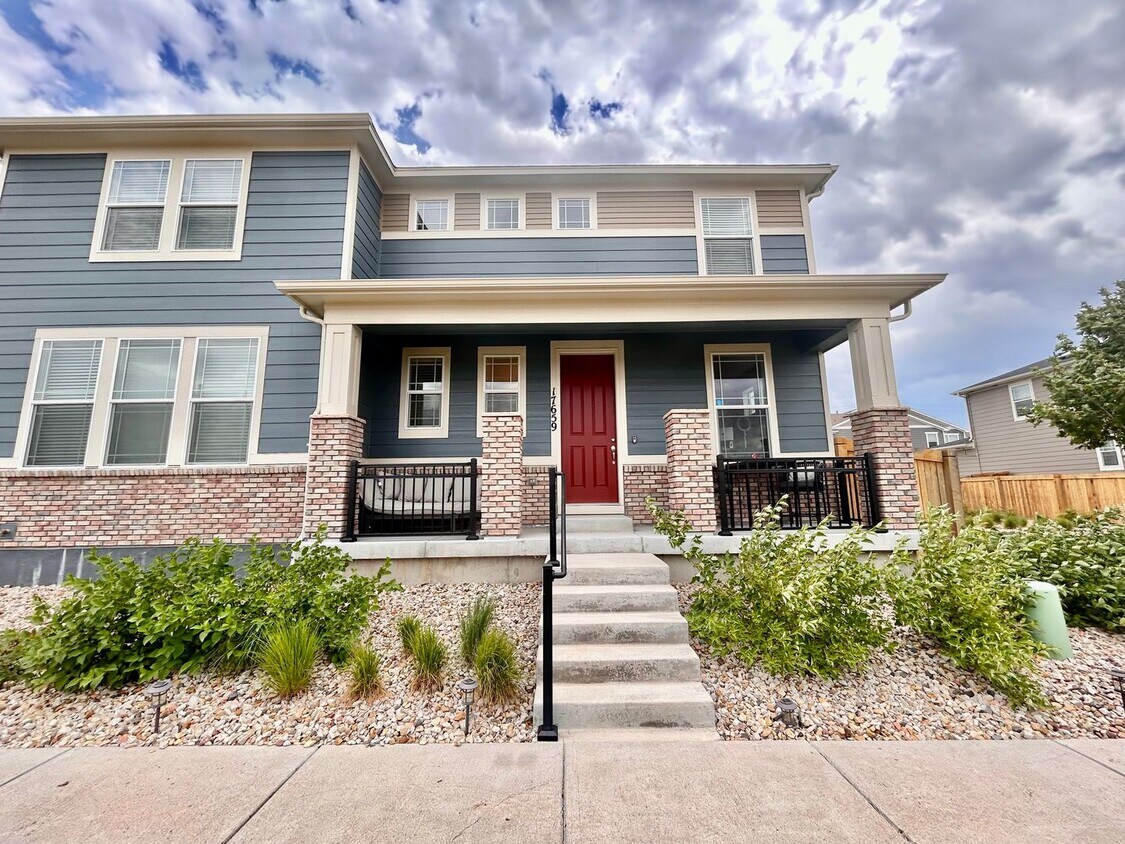 Primary Photo - Spacious & Stylish Home in a Tranquil Setting