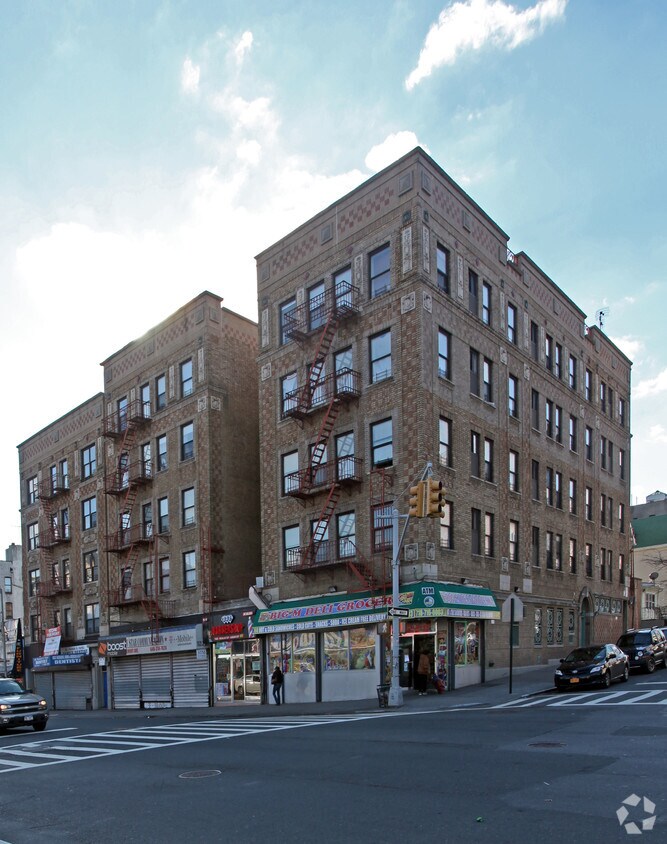 Lee Goodwin Residence Apartments in Bronx, NY