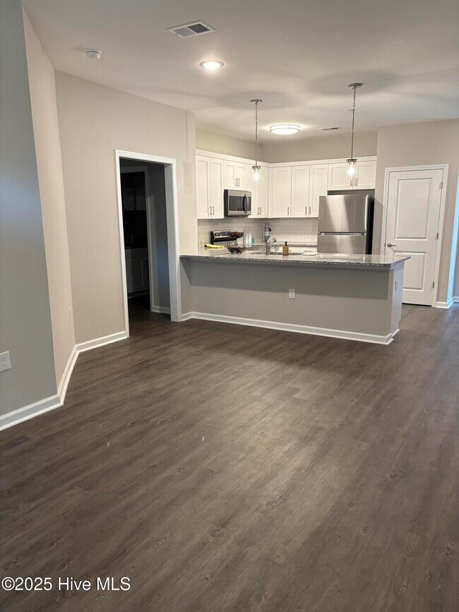 Building Photo - 5614 Lucas Ct