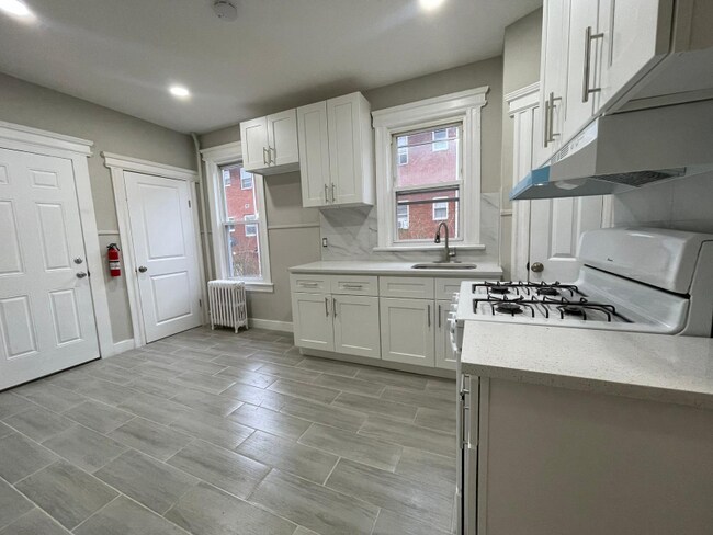 Foto del edificio - 42 Dehart Pl