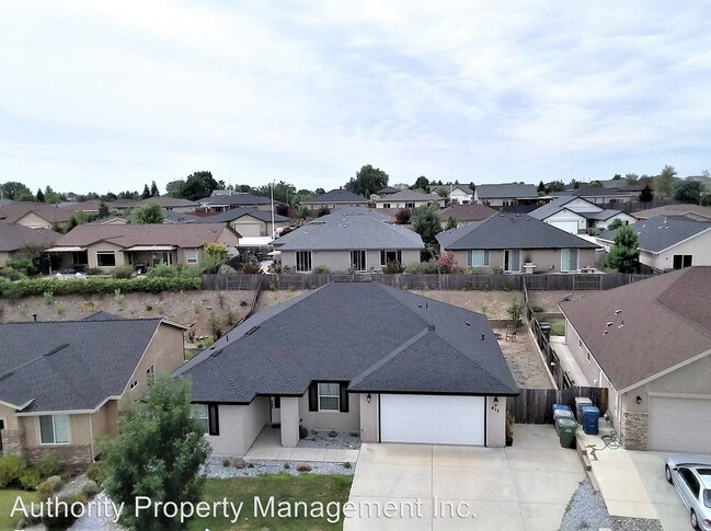 Foto del edificio - 4 br, 2 bath House - 611 Mill Valley Parkway