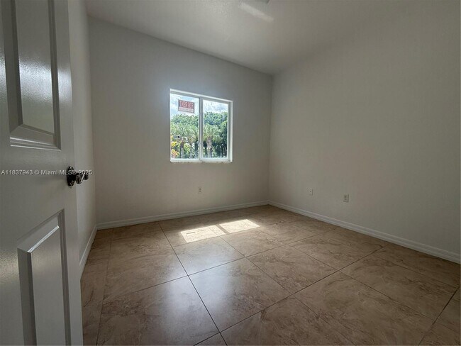 Building Photo - 13240 Old Biscayne Dr