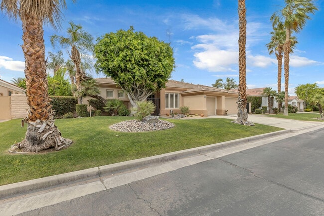 Foto del edificio - 44397 Mesquite Dr