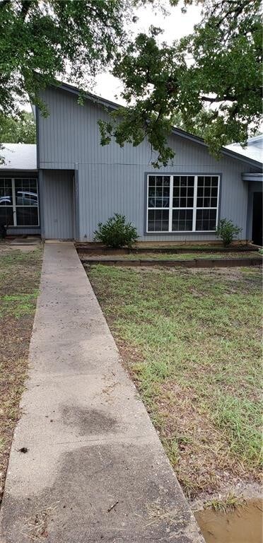 Primary Photo - 1217 Elm Ct