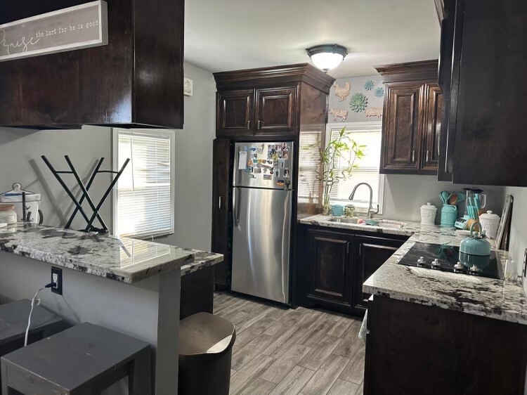 Building Photo - 919 Sam Houston St