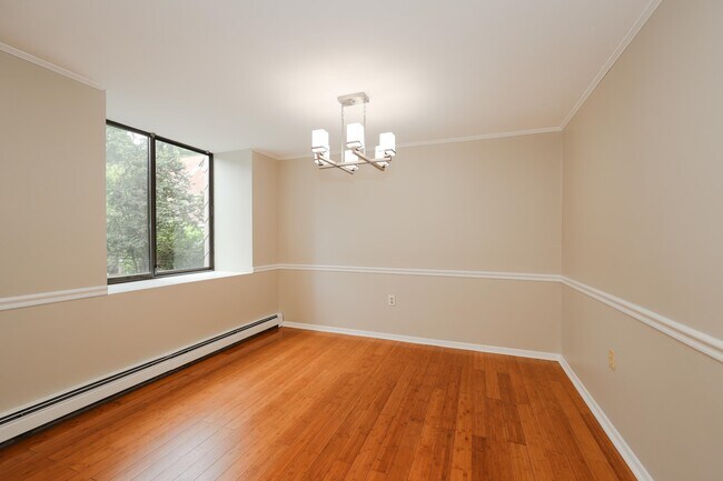Foto del edificio - 10 Belmont Ct