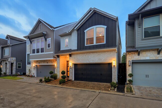 Foto del edificio - 10934 Brambling Wood Dr