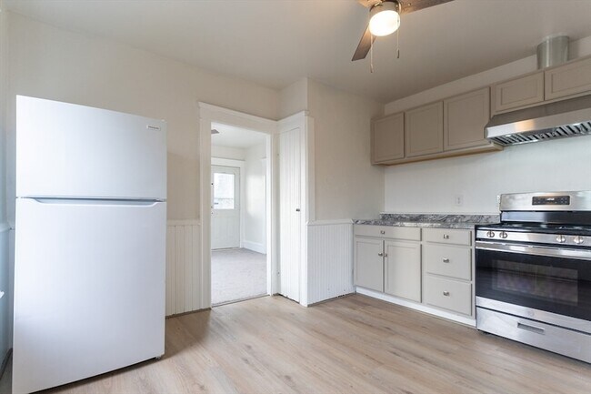 Foto del edificio - 643 Rathbun St