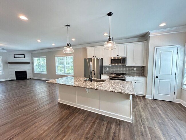 Building Photo - 430 Stovall Pl