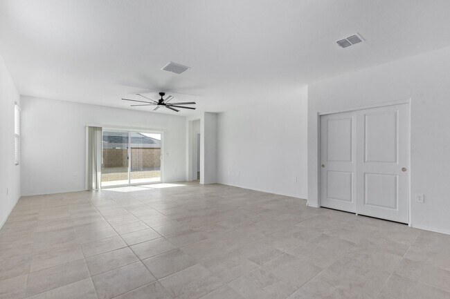 Foto del edificio - Beautiful 5-Bed Dream Home in The Village at Copper Basin