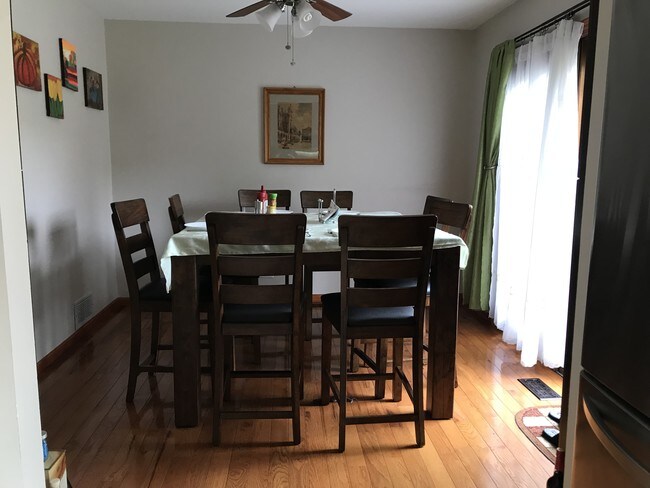 Dining Room - 533 Isle Royal Bay Is