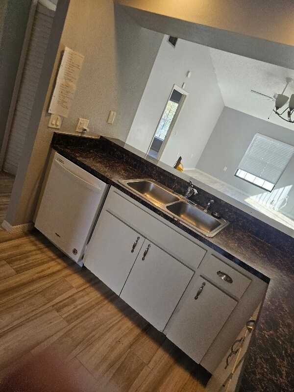 Foto del edificio - 6391 Gateway Ave